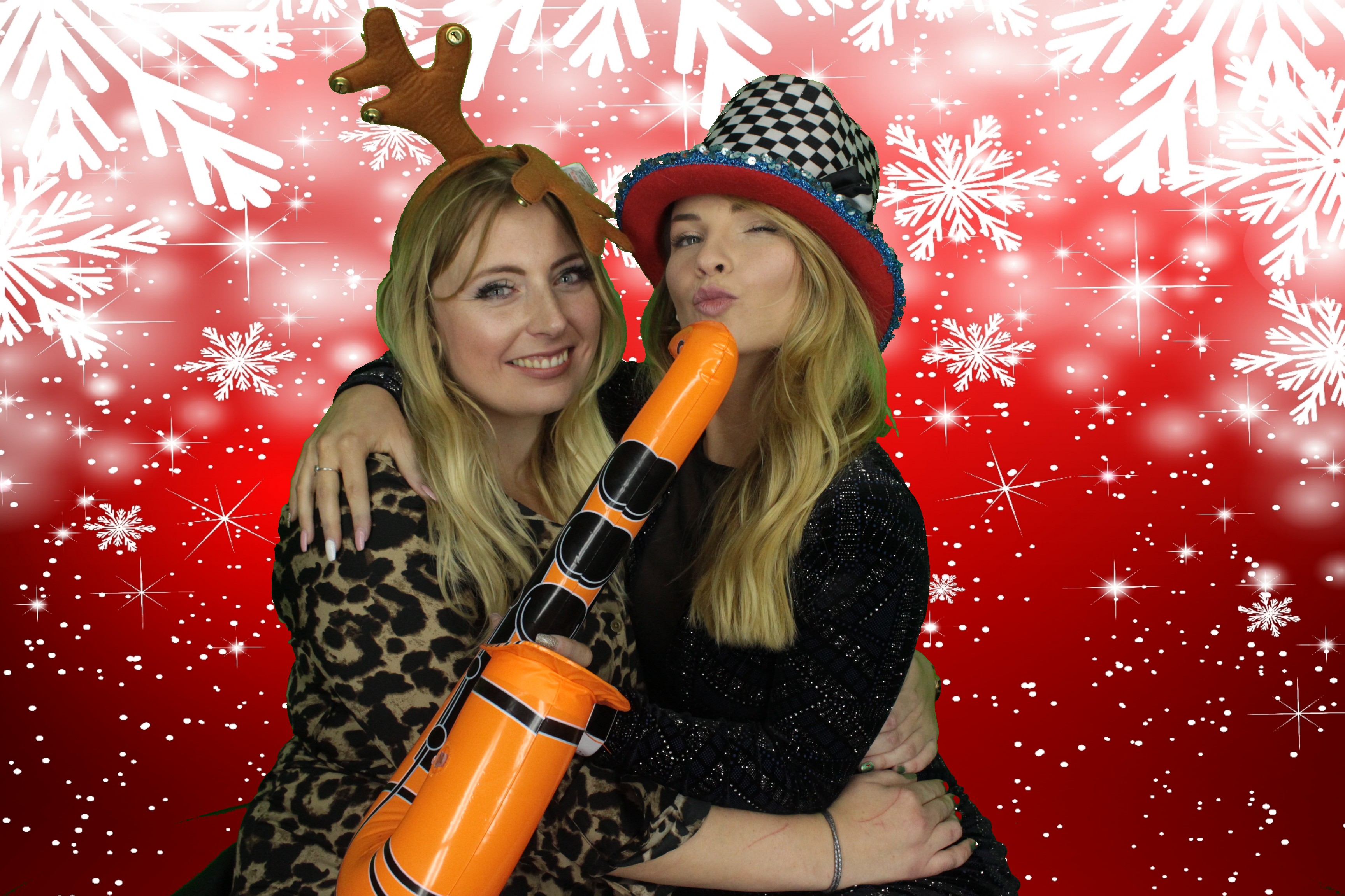 One Line Christmas Party | View more photos from the event at gallery.myphotoboothexperience.co.uk/u/MyPhotoBoothExperienceLtd/One-Line-Christmas-Party